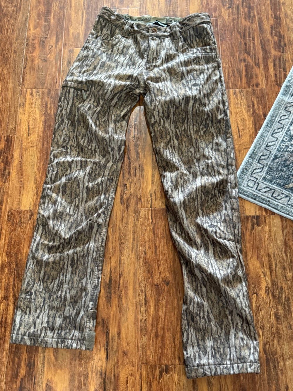 Men's Gray Camo Cargo Pants - Lightweight Outdoor Utility